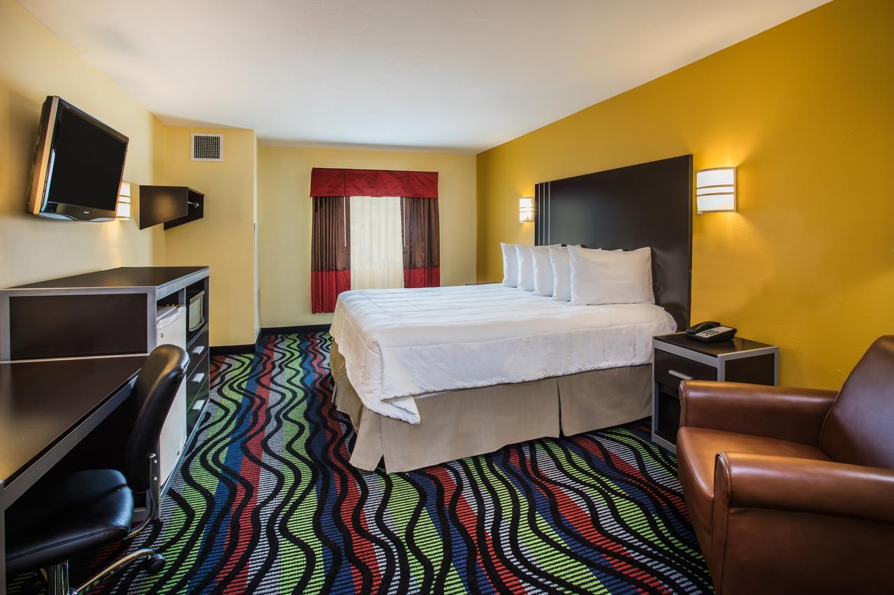 Days Inn & Suites By Wyndham Augusta Near Fort Eisenhower Εξωτερικό φωτογραφία