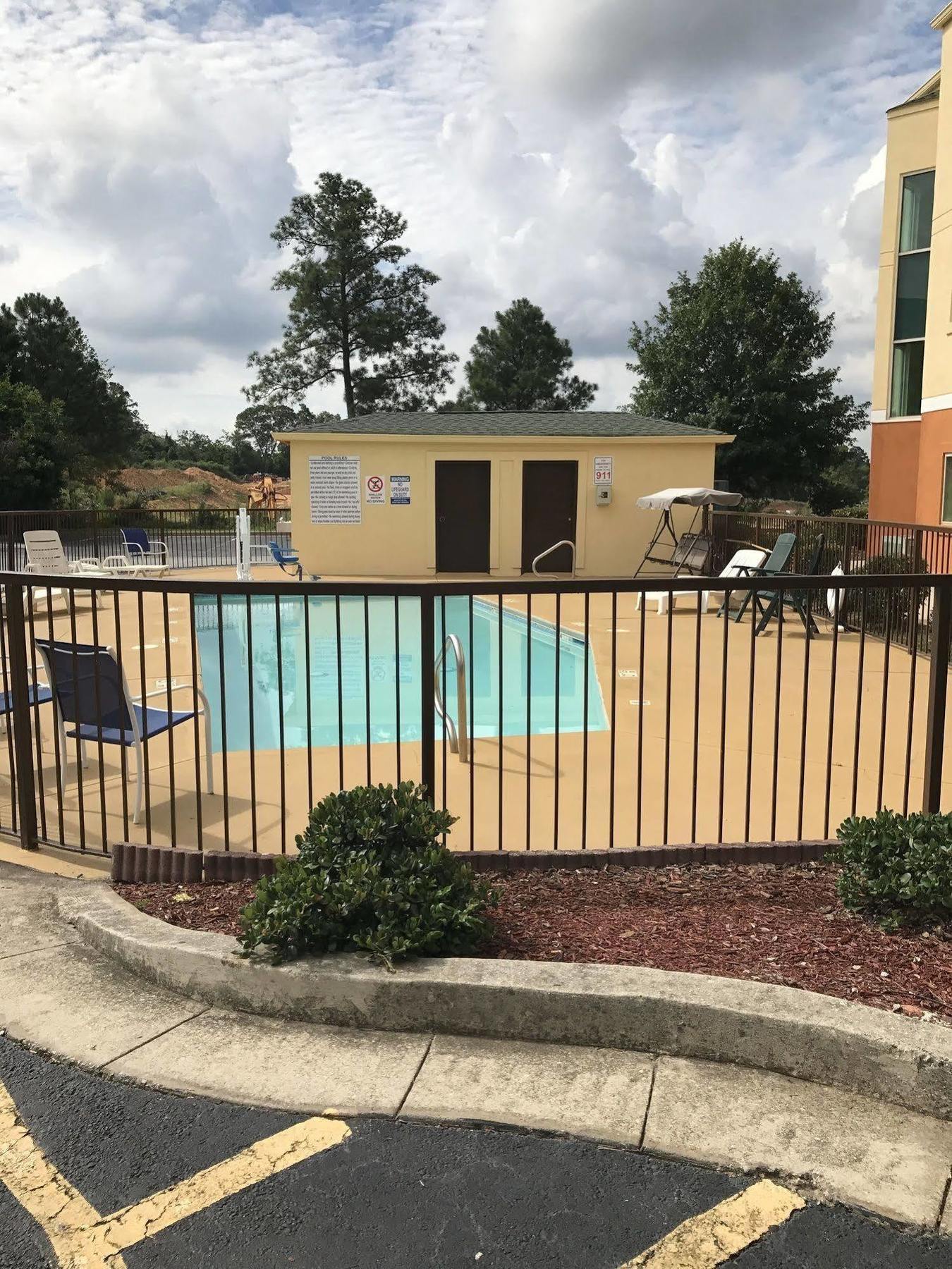 Days Inn & Suites By Wyndham Augusta Near Fort Eisenhower Εξωτερικό φωτογραφία