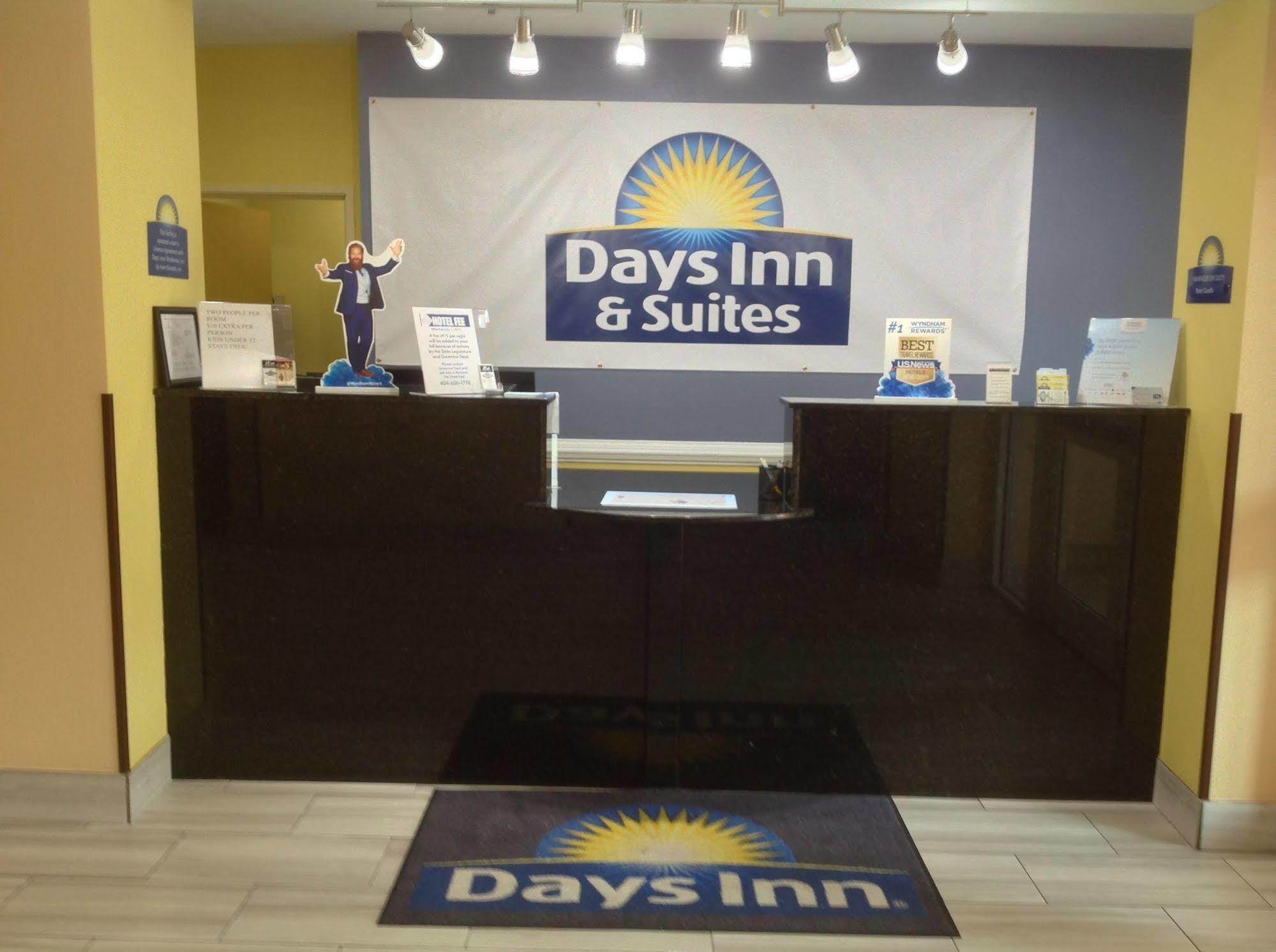 Days Inn & Suites By Wyndham Augusta Near Fort Eisenhower Εξωτερικό φωτογραφία